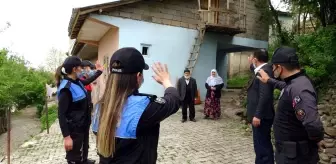 Murat Aydın: Polis ekipleri tam kapanma döneminde kapı kapı vatandaşın ihtiyacına koşuyor Murat Aydın: Polis ekipleri tam kapanma döneminde kapı kapı vatandaşın ihtiyacına koşuyor