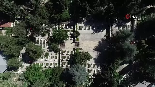 Son Dakika | Şehit yakınları bayramın ilk ziyaretinde şehitliğe koştu Son Dakika | Şehit yakınları bayramın ilk ziyaretinde şehitliğe koştu