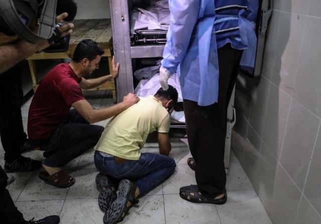 Son Dakika: İsrail'in Gazze'ye düzenlediği saldırılarda 11 kişinin daha hayatını kaybetmesiyle can kaybı 83'e yükseldi