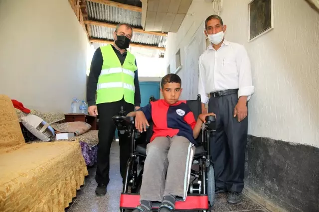 Son dakika haberi! Karşılaştığı başkandan akülü araç istemişti, engelli Veysel'e bayram sürprizi Son dakika haberi! Karşılaştığı başkandan akülü araç istemişti, engelli Veysel'e bayram sürprizi