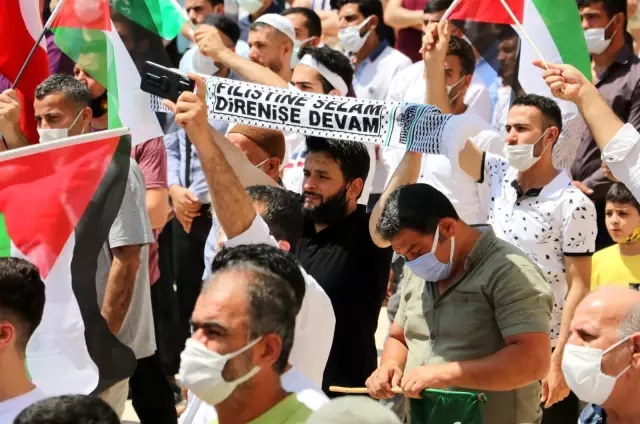 - Adana'da Cuma namazı sonrası Filistinliler için gıyabi cenaze namazı kıldı - Adana'da Cuma namazı sonrası Filistinliler için gıyabi cenaze namazı kıldı