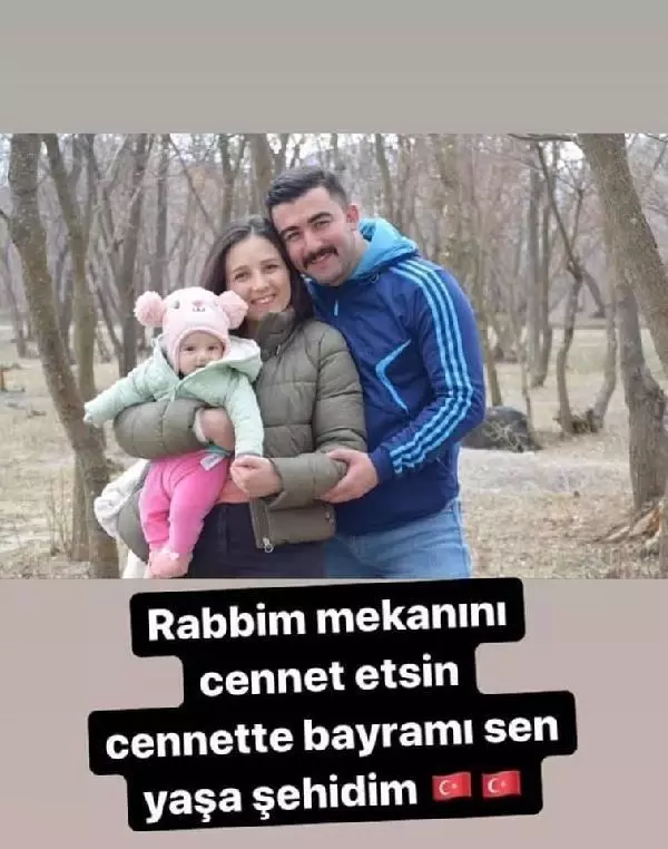 Son dakika haber... PKK'lı teröristlerin taciz ateşi sonucu şehit olan özel harekat polisinin naaşı memleketine uğurlandı Son dakika haber... PKK'lı teröristlerin taciz ateşi sonucu şehit olan özel harekat polisinin naaşı memleketine uğurlandı