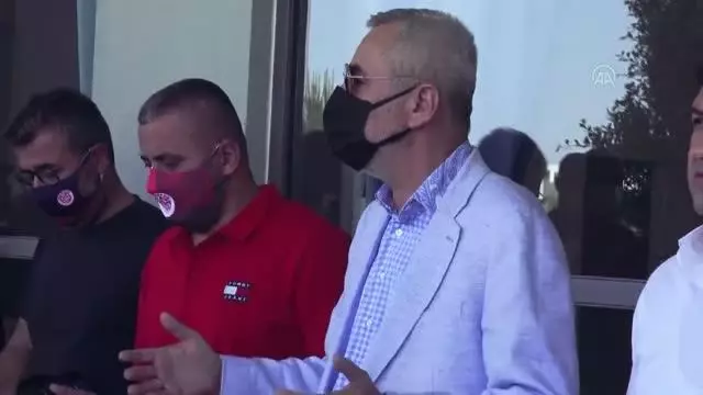 Antalyaspor Kulübü Başkanı Yılmaz, bayramlaşma programında konuştu Antalyaspor Kulübü Başkanı Yılmaz, bayramlaşma programında konuştu