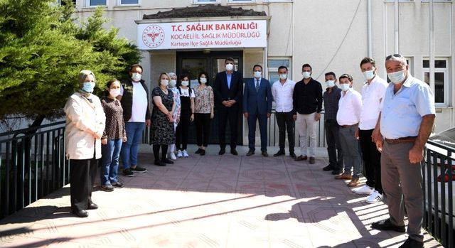 baskan kocaman dan saglik calisanlarina bayra 3 14131780 o
