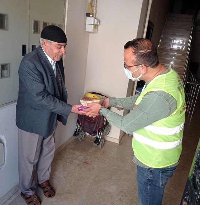 buruk bayram geciren yaslilari unutmadilar 3 14132280 o