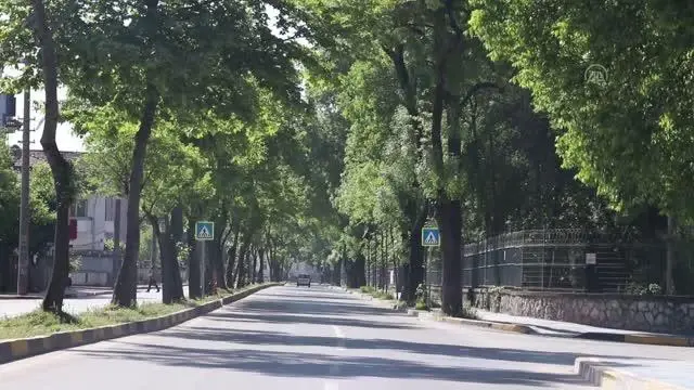 AFYONKARAHİSAR - Bayramın 2. gününde de 'tam kapanma' sakinliği sürüyor AFYONKARAHİSAR - Bayramın 2. gününde de 'tam kapanma' sakinliği sürüyor
