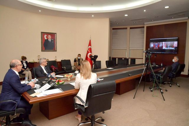 mhp de partiler arasi bayramlasma video 16 14132093 o