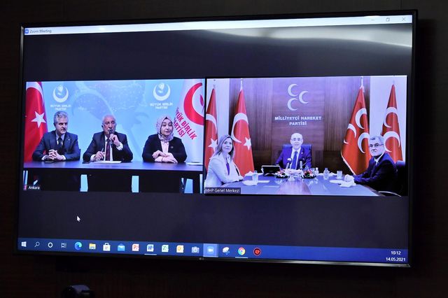 mhp de partiler arasi bayramlasma video 7 14132093 o