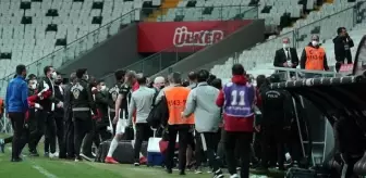 Fatih Karagümrük: Olaylı Karagümrük maçının faturası ağır oldu! PFDK'dan Beşiktaş'a ceza yağdı Fatih Karagümrük: Olaylı Karagümrük maçının faturası ağır oldu! PFDK'dan Beşiktaş'a ceza yağdı