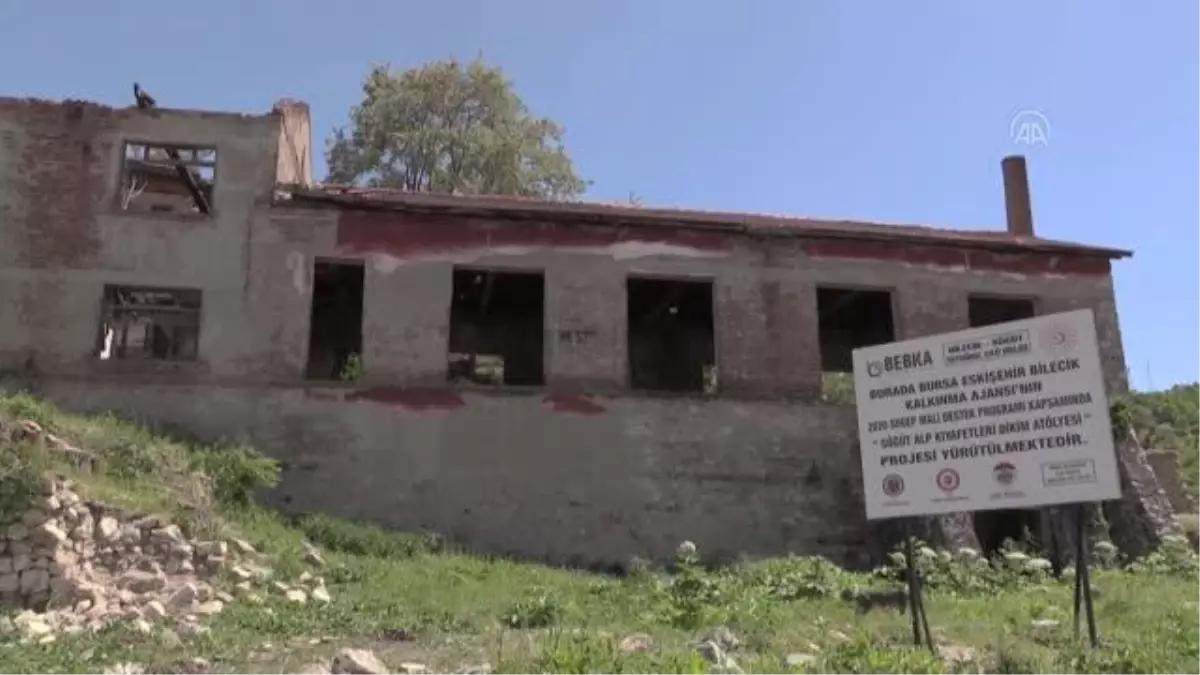 Osmanlı Devleti'nin kurulduğu topraklarda 'Alp Kıyafetleri Dikim Atölyesi' açılıyor