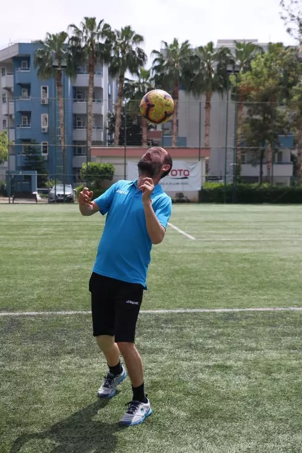 SPOR Protez bacaklı antrenör, Pro Lisans'ta dünyada ilk olmak istiyor SPOR Protez bacaklı antrenör, Pro Lisans'ta dünyada ilk olmak istiyor