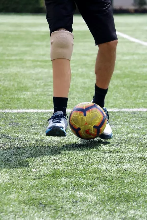 SPOR Protez bacaklı antrenör, Pro Lisans'ta dünyada ilk olmak istiyor SPOR Protez bacaklı antrenör, Pro Lisans'ta dünyada ilk olmak istiyor