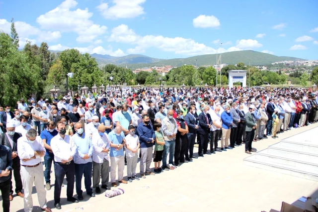 Son dakika haber! Şehit olan Filistinliler için İzmir'de gıyabi cenaze namazı