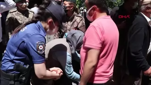 ŞEHİT ÖZEL HAREKAT POLİSİ VELİ KABALAY SON YOLCULUĞUNA UĞURLANDI-2 ŞEHİT ÖZEL HAREKAT POLİSİ VELİ KABALAY SON YOLCULUĞUNA UĞURLANDI-2