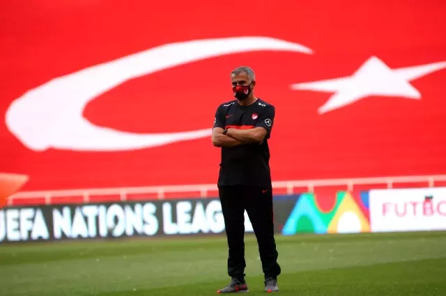 Şenol Güneş: '30 kişilik kadroya en iyileri çağırdık' -2- Şenol Güneş: '30 kişilik kadroya en iyileri çağırdık' -2-