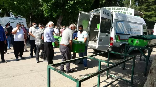 Su kuyusunda hayatını kaybeden 3 kişi toprağa verildi Su kuyusunda hayatını kaybeden 3 kişi toprağa verildi