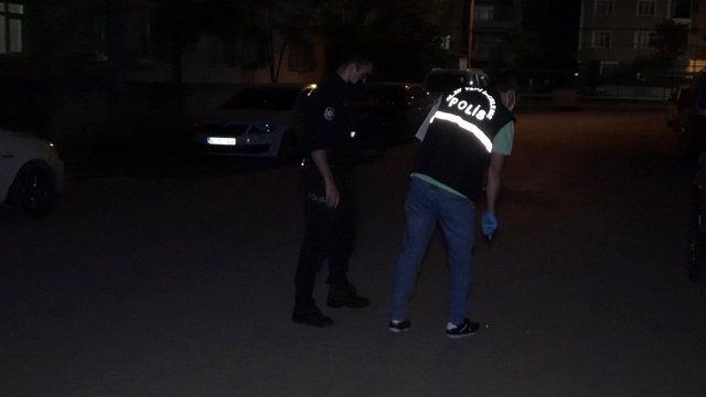 yolda tartistigi kisiye kursun yagdirip kacti 2 14131321 o