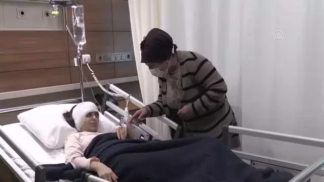 22 yıl sonra duymaya başlayan Rabia, şimdi de konuşmak için can atıyor 22 yıl sonra duymaya başlayan Rabia, şimdi de konuşmak için can atıyor