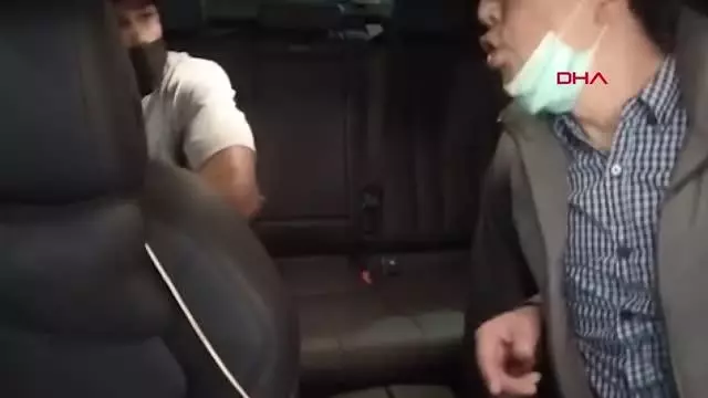 ABD'de taksiye müşteri gibi binen gaspçı sürücüyü böyle gasp etti ABD'de taksiye müşteri gibi binen gaspçı sürücüyü böyle gasp etti