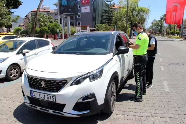 Alanya'da bayramın son gününde denetimler devam ediyor Alanya'da bayramın son gününde denetimler devam ediyor
