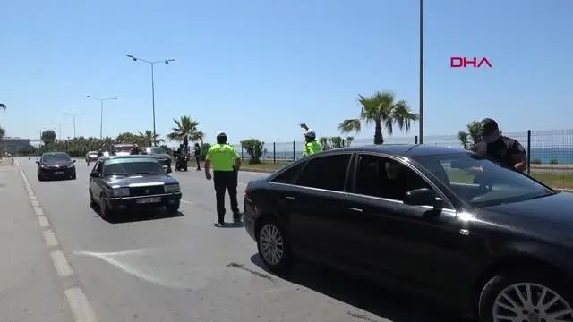 ALANYA'DA POLİS DENETİMLERİNİ SÜRDÜRDÜ ALANYA'DA POLİS DENETİMLERİNİ SÜRDÜRDÜ