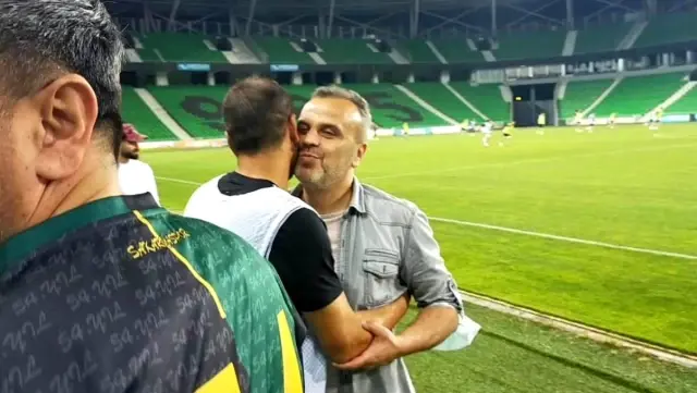 Antrenman sırasında baba olduğunu öğrendi, gözyaşlarına hakim olamadı Antrenman sırasında baba olduğunu öğrendi, gözyaşlarına hakim olamadı