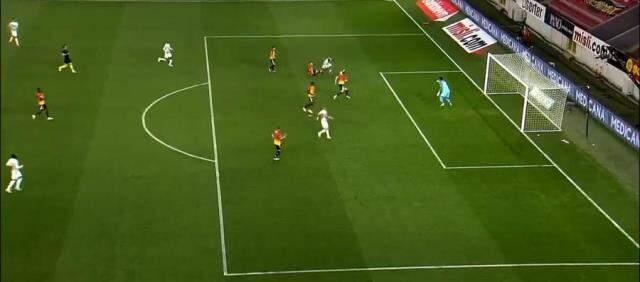 Beşiktaş penaltı pozisyonu | Beşiktaş Göztepe maçı penaltı pozisyonu yorumları! Fırat Aydınus verdi VAR kontrol etti Beşiktaş penaltı pozisyonu | Beşiktaş Göztepe maçı penaltı pozisyonu yorumları! Fırat Aydınus verdi VAR kontrol etti