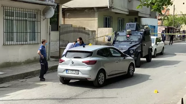 Son dakika haber: Beyoğlu'nda iki grup arasında çıkan silahlı kavgada 5 kişi yaralandı Son dakika haber: Beyoğlu'nda iki grup arasında çıkan silahlı kavgada 5 kişi yaralandı