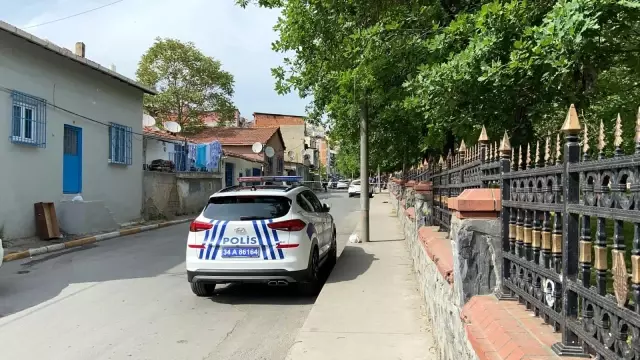 Son dakika haber: Beyoğlu'nda iki grup arasında çıkan silahlı kavgada 5 kişi yaralandı Son dakika haber: Beyoğlu'nda iki grup arasında çıkan silahlı kavgada 5 kişi yaralandı