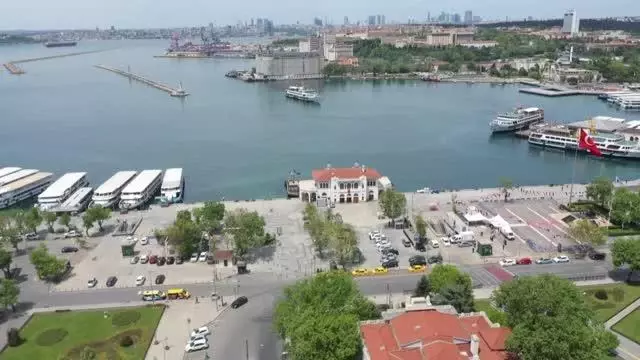(DRONE) Bayramın 3. gününde 'tam kapanma' sakinliği devam ediyor (DRONE) Bayramın 3. gününde 'tam kapanma' sakinliği devam ediyor