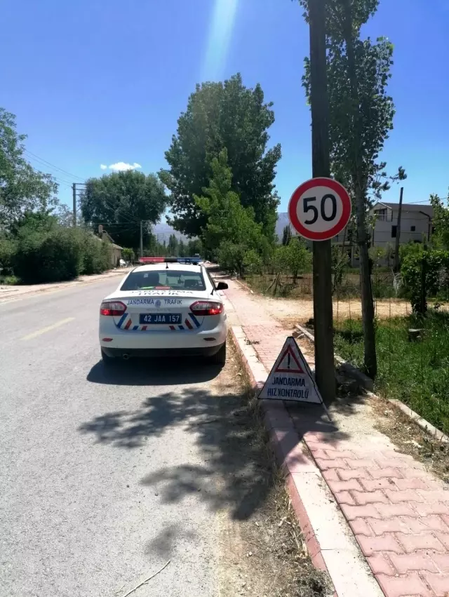 Ereğli'de jandarmadan denetim ve radar uygulaması Ereğli'de jandarmadan denetim ve radar uygulaması