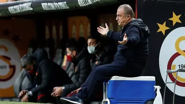 Galatasaray Teknik Direktörü Fatih Terim'in oturduğu buz kovası satışa çıkıyor Galatasaray Teknik Direktörü Fatih Terim'in oturduğu buz kovası satışa çıkıyor