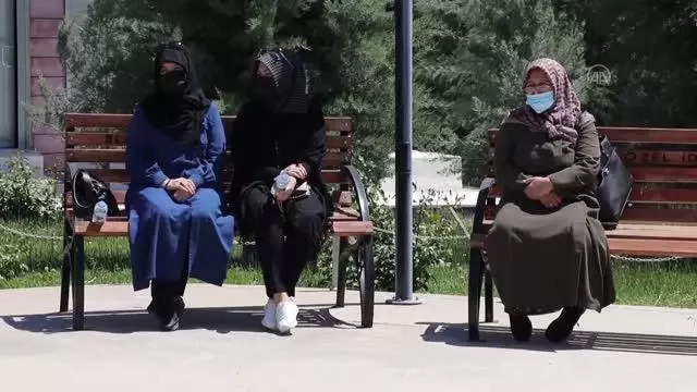 Garnizon Şehitliği'nde anma töreni düzenlendi Garnizon Şehitliği'nde anma töreni düzenlendi