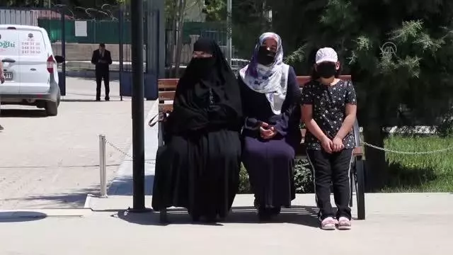 Garnizon Şehitliği'nde anma töreni düzenlendi Garnizon Şehitliği'nde anma töreni düzenlendi