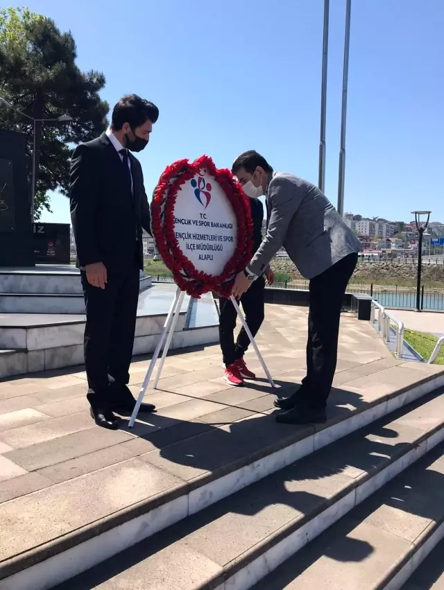 Gençlik Haftası açılışı törenle yapıldı Gençlik Haftası açılışı törenle yapıldı