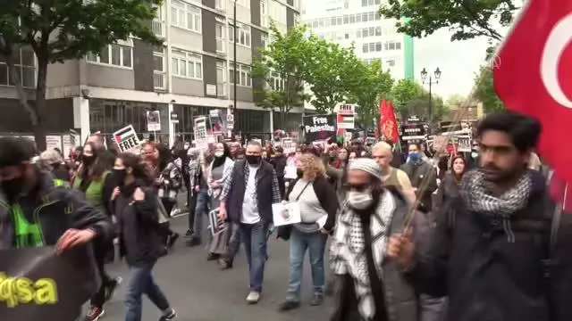 İngiltere'de Filistin'e destek gösterisi (3) İngiltere'de Filistin'e destek gösterisi (3)