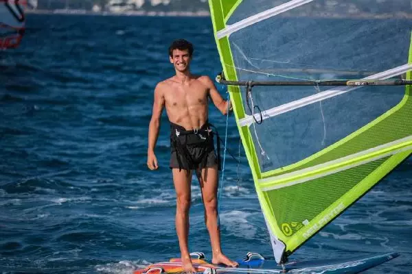 Milli sörfçü Onur Cavit Biriz'in olimpiyat gururu Açıklaması