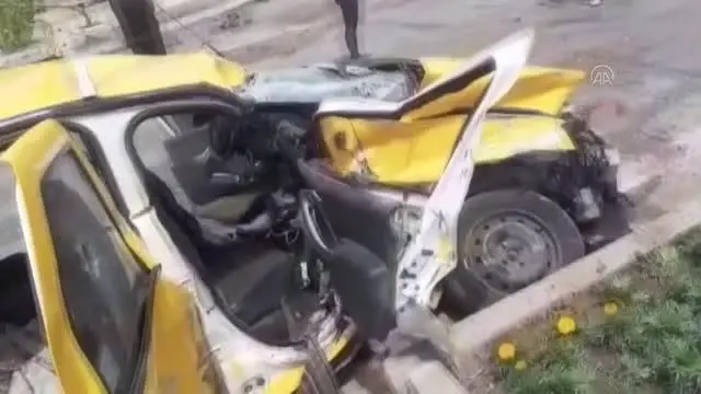Son dakika... Kaldırımda yürürken, otomobille çarpıştıktan sonra devrilen tırın altında kalan 2 kişi öldü (2) Son dakika... Kaldırımda yürürken, otomobille çarpıştıktan sonra devrilen tırın altında kalan 2 kişi öldü (2)