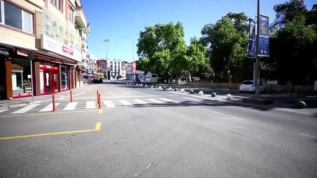Ramazan Bayramı'nın son gününde sokaklarda sakinlik hakim Ramazan Bayramı'nın son gününde sokaklarda sakinlik hakim