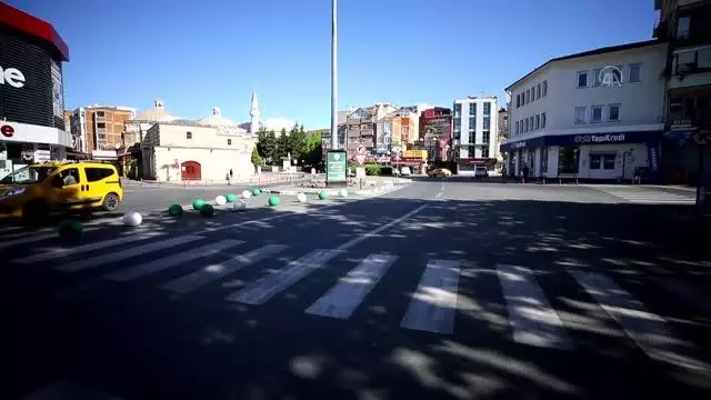 Ramazan Bayramı'nın son gününde sokaklarda sakinlik hakim Ramazan Bayramı'nın son gününde sokaklarda sakinlik hakim