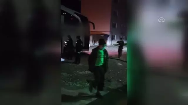 Otobüs bagajında 22 düzensiz göçmen yakalandı Otobüs bagajında 22 düzensiz göçmen yakalandı