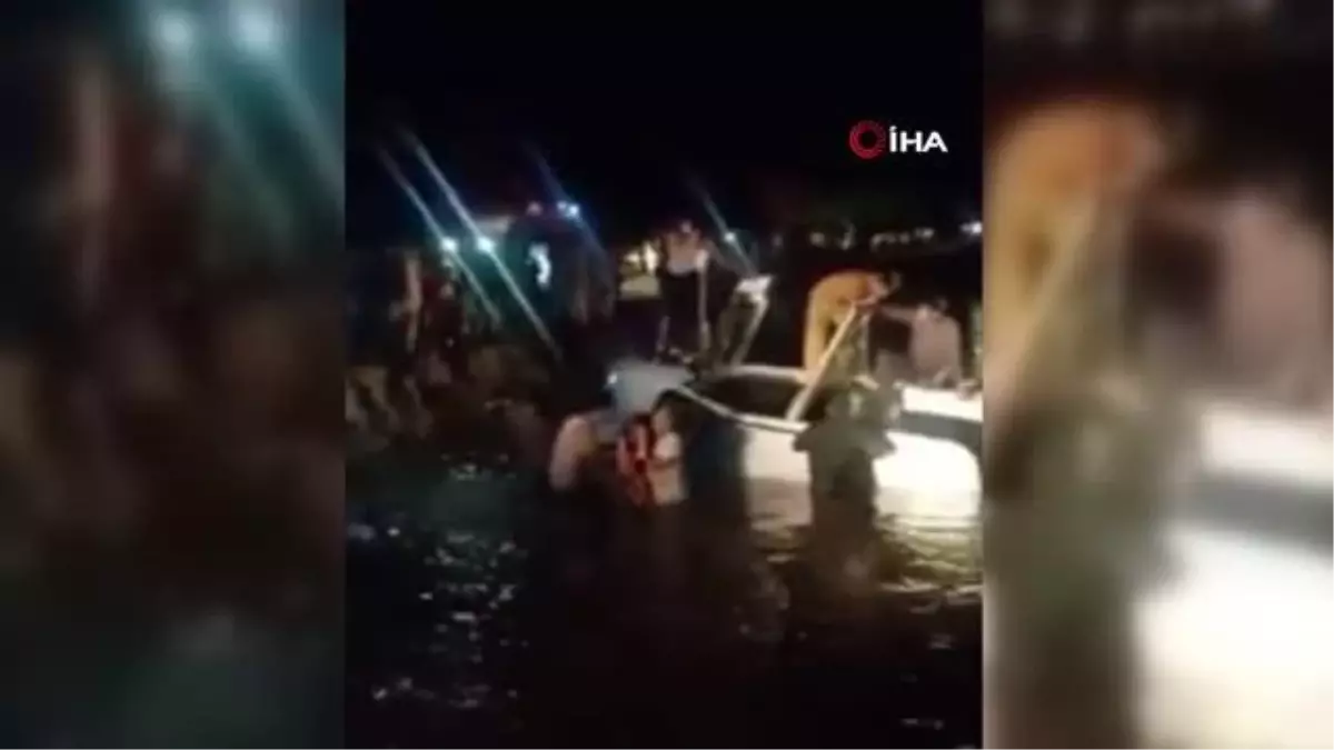 Son dakika haberleri: - Pakistan'da kontrolden çıkan araç kanala yuvarlandı: 11 ölü