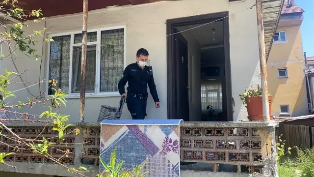 Son dakika yaşam: Polisin kurduğu özel ekip, suçlu değil bakın ne taşıyor Son dakika yaşam: Polisin kurduğu özel ekip, suçlu değil bakın ne taşıyor