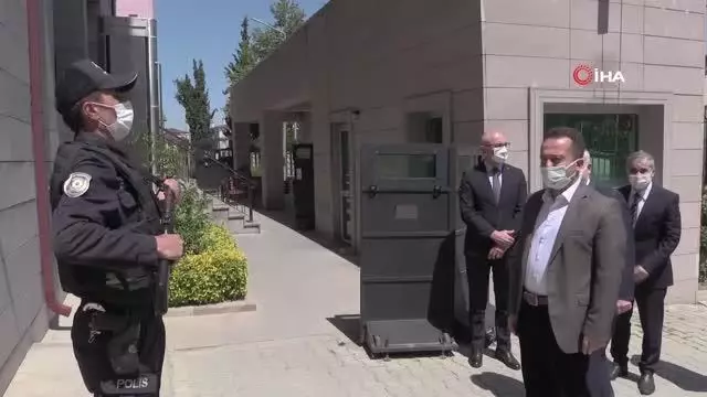 Vali Şentürk, SakaryaBilecik karayolundaki uygulama noktalarına ziyaret Vali Şentürk, SakaryaBilecik karayolundaki uygulama noktalarına ziyaret
