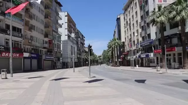 Ramazan Bayramı'nın son gününde sokaklarda sakinlik hakim Ramazan Bayramı'nın son gününde sokaklarda sakinlik hakim