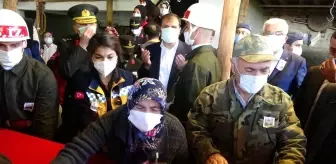 Pkk: Son dakika haberleri... - Şehit Uzman Onbaşı Yasin Özdamar son yolculuğuna uğurlandı Pkk: Son dakika haberleri... - Şehit Uzman Onbaşı Yasin Özdamar son yolculuğuna uğurlandı