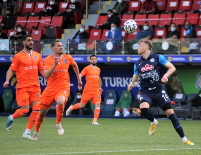 Süper Lig: Çaykur Rizespor: 0 - Medipol Başakşehir: 2 (Maç sonucu) Süper Lig: Çaykur Rizespor: 0 - Medipol Başakşehir: 2 (Maç sonucu)