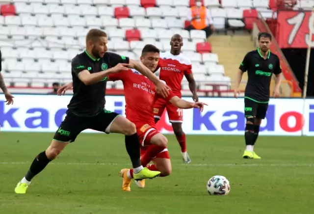 Süper Lig: FT Antalyaspor: 0 İH Konyaspor: 0 (İlk yarı) Süper Lig: FT Antalyaspor: 0 İH Konyaspor: 0 (İlk yarı)