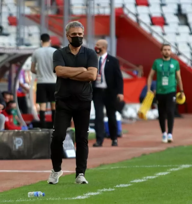 Süper Lig: FT Antalyaspor: 0 İH Konyaspor: 0 (İlk yarı) Süper Lig: FT Antalyaspor: 0 İH Konyaspor: 0 (İlk yarı)
