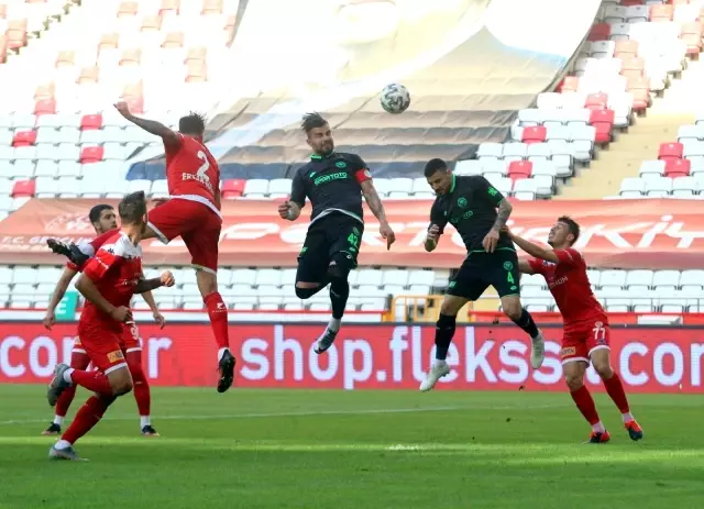 Süper Lig: FT Antalyaspor: 0 İH Konyaspor: 0 (İlk yarı) Süper Lig: FT Antalyaspor: 0 İH Konyaspor: 0 (İlk yarı)